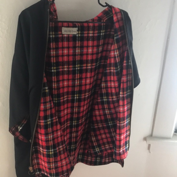 Vintage 70s Black Cape Jacket w/ Red Plaid Lining - Picture 3 of 5